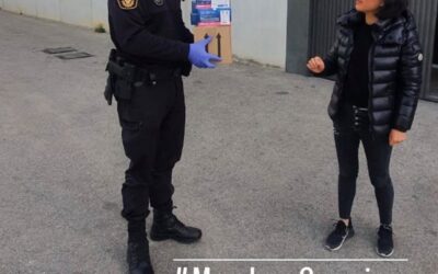 Empresarios chinos de Crevillent donan material sanitario a la Policía Local de Dolores