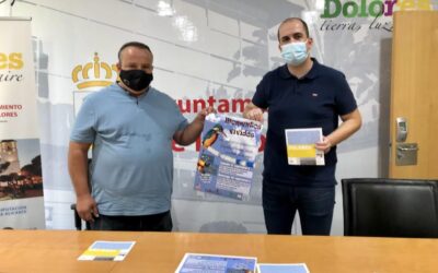 Dolores presenta una exposición fotográfica y una ruta guiada por El Hondo