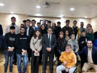 El Ayuntamiento hace un homenaje a los jóvenes de Dolores en el Día de la Constitución
