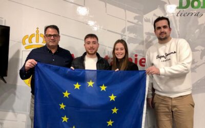 El Ayuntamiento se reúne con los Jóvenes que representarán a Dolores en Italia a través del programa GREEN EU