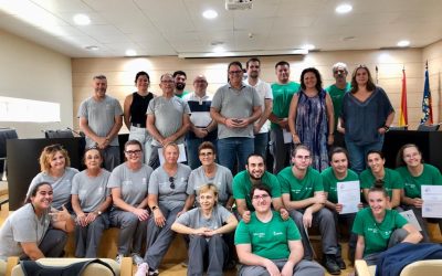 Entrega de diplomas por el Curso de Tratamiento de Aguas para Piscinas