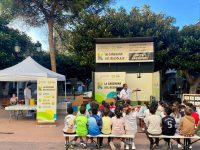 Dolores acoge “La Caravana del Reciclaje” para fomentar la educación ambiental